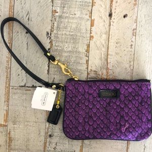 Coach Women’s Corner Zip Wallet